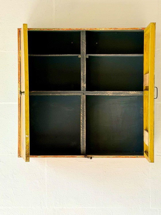 Mobile dipinto a mano di metà secolo, ex Cecoslovacchia, anni '70 – Armadi contenitori, Wood (photo 10 of 17)