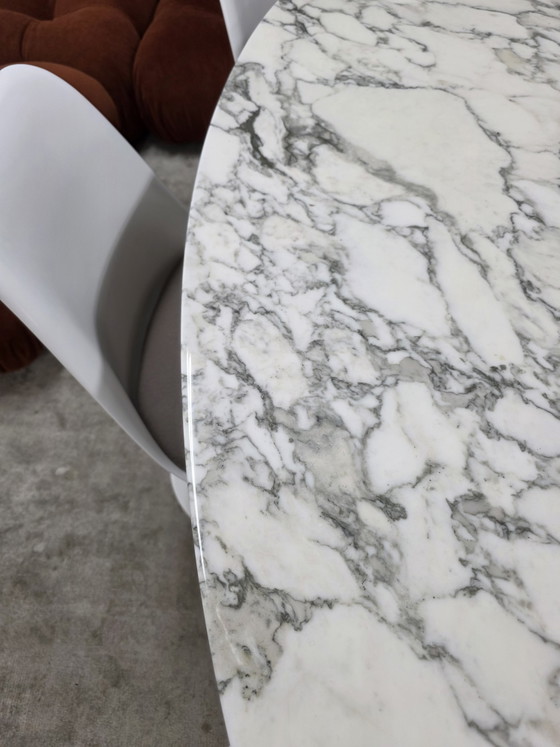Tavolo ovale Knoll Studio + sedie Tulip Knoll (nuove) – Set da pranzo, Aluminium, Marble (photo 4 of 14)