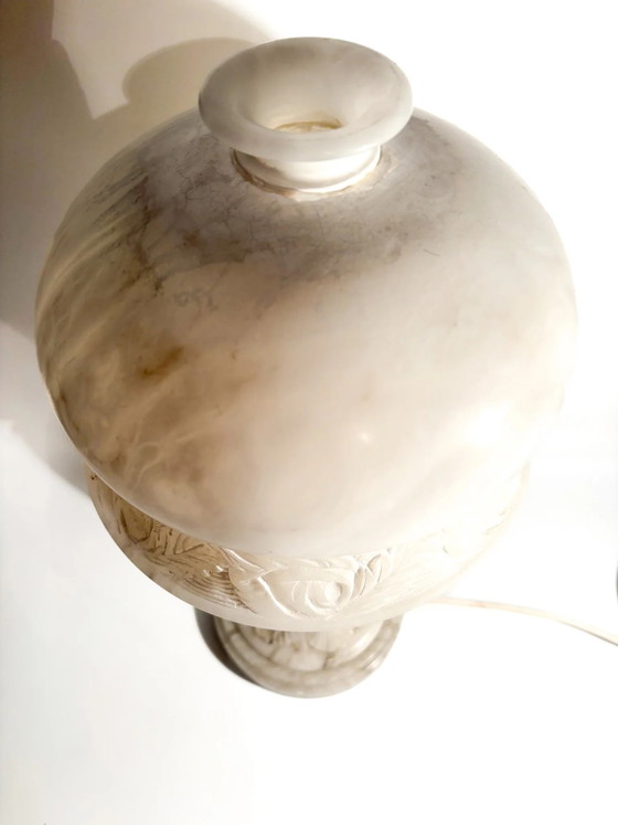 Lampada da Tavolo in Alabastro, Decorata a Rilievo, Monoluce, Anni '50 – Illuminazione (photo 4 of 10)