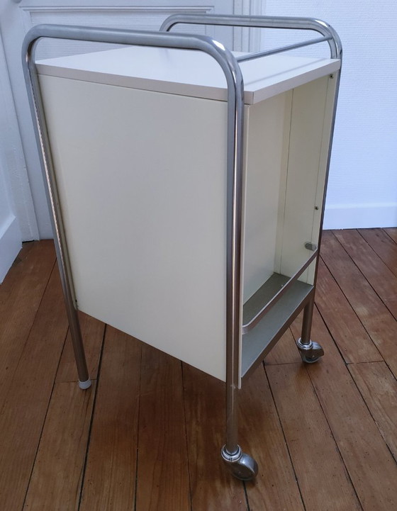 Image 1 of Comodino anni '80 in metallo laccato in acciaio inox