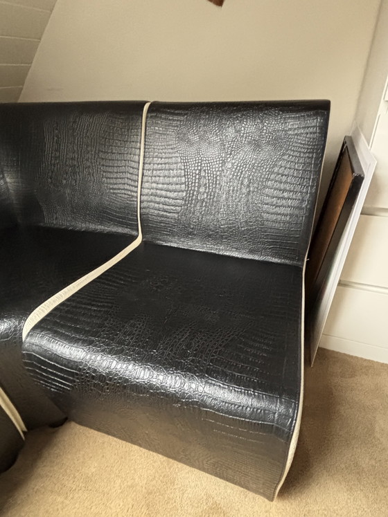 Image 1 of SALON AMBIENCE WACHTHOEK kappers lounge hoekbank skai leder