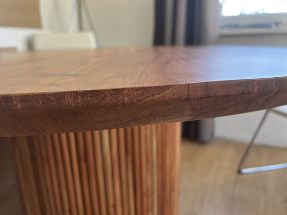 Image 1 of NOUS round dining table 140cm