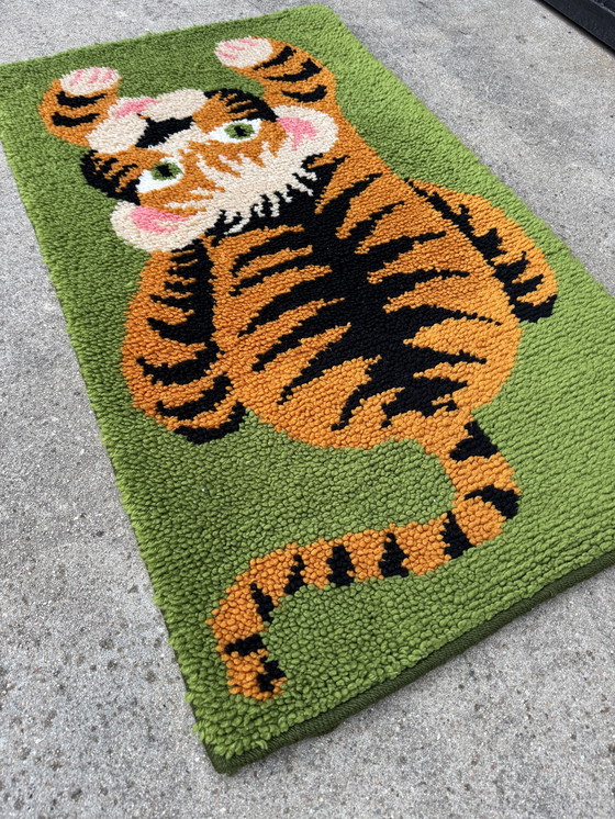 Image 1 of Tapis Rya scandinave tigre laine années 70