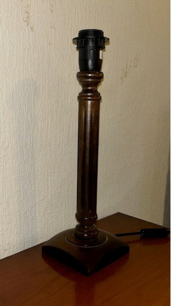 Image 1 of Base de lámpara de madera