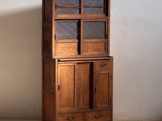 Antiker japanischer Mizuya Dansu aus Keyaki-Holz – Japan, circa 1930 – Sideboard, Brass (photo 2 of 40)