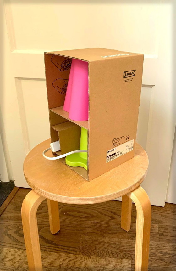 Image 1 of Lámpara de mesa IKEA MAMMUT – Rosa/Verde – Nueva en caja (años 2000)