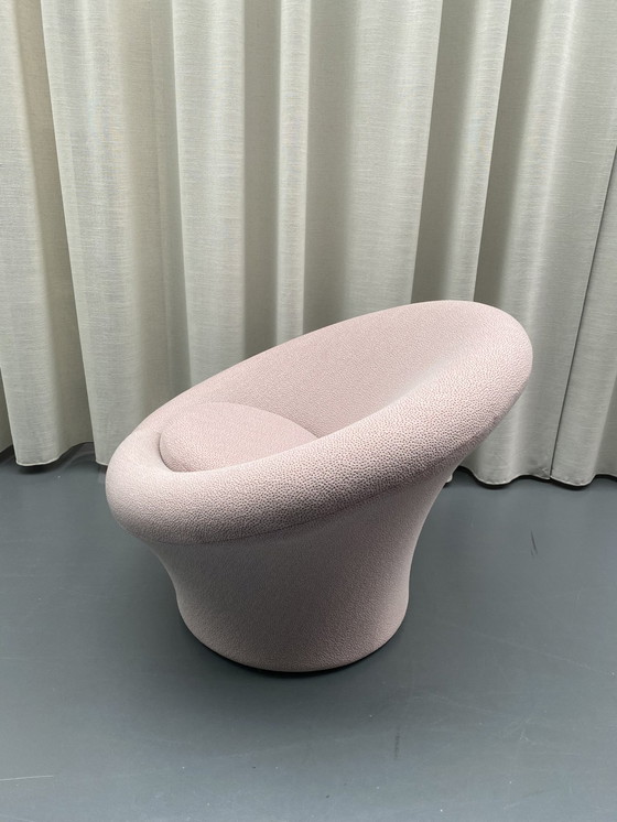 Image 1 of Hongo Artifort