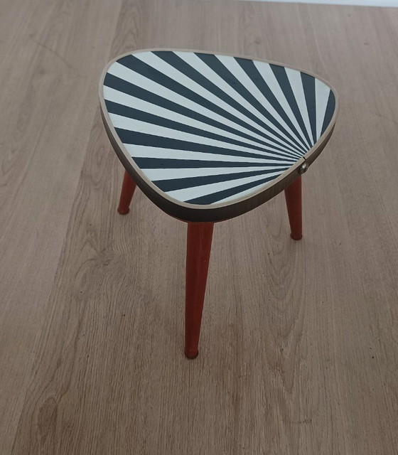 Image 1 of Beistelltisch aus den Fünfzigern