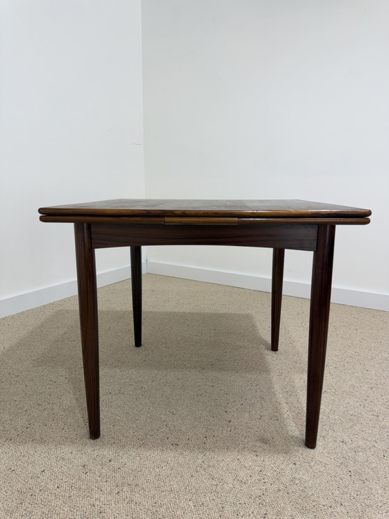 Image 1 of Extendable Scandinavian rosewood dining table – 1960s/70s