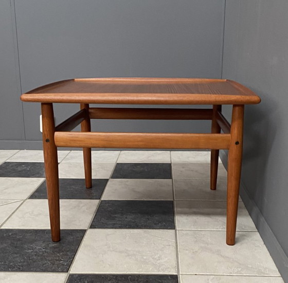Mesa de centro cuadrada de teca diseñada por Grete Jalk para Glostrup, Dinamarca, década de 1960. (photo 7 of 13)