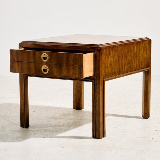 Image 1 of Table de chevet en érable restaurée MK11627 par Drexel