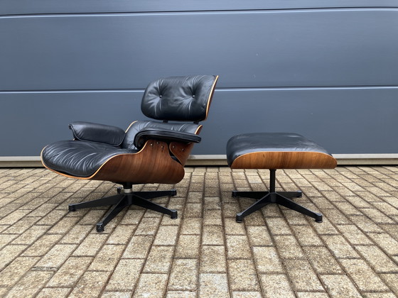 Image 1 of Sillón Eames de Herman Miller by Vitra con otomana. ¡De 1983 con factura! Rio Palissander