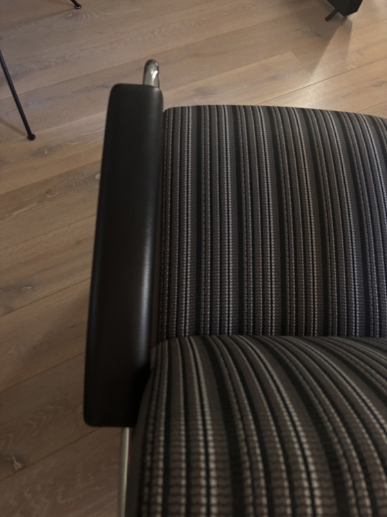 Leolux Scylla like new condition fabric / leather combination - original. – Armchairs, Metal (photo 5 of 6)