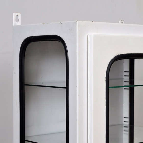 Image 1 of Armadietto medico d'epoca, anni '70