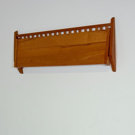 Set van 2 Mid-Century Wandrekken met Gevlochten Rugpaneel – ÚLUV – Wood (photo 9 of 11)