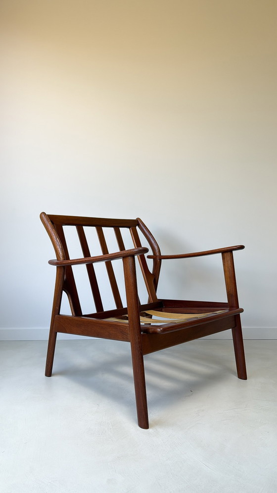 Image 1 of Fauteuil vintage en teck