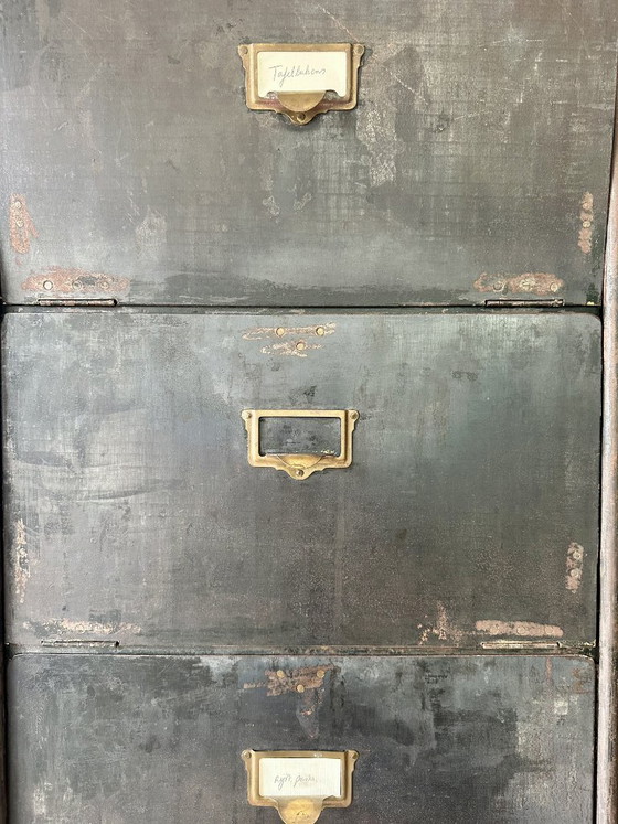 Mooie vintage metalen archiefkast – Opbergkast (photo 4 of 5)