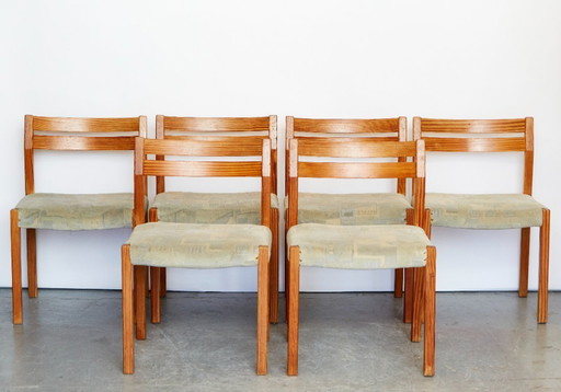 Grenenhouten eetkamerstoelen nr. 404 van Niels O. Møller Moller voor J.L.Møller, set van 6