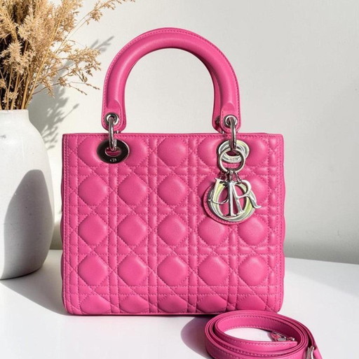 DIOR LADY MEDIUM - PELLE DI AGNELLO CANNAGE ROSA BARBIE CINTURINO CON DETTAGLI ARGENTO