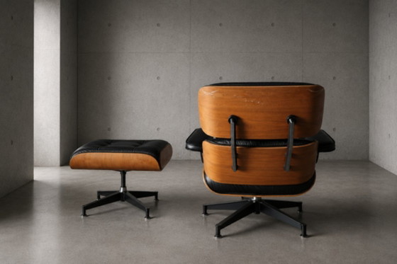 Charles Eames Lounge Chair e Ottoman 670/671 in pelle nera, Herman Miller, Poltrone, Nero (foto 6 di 11)