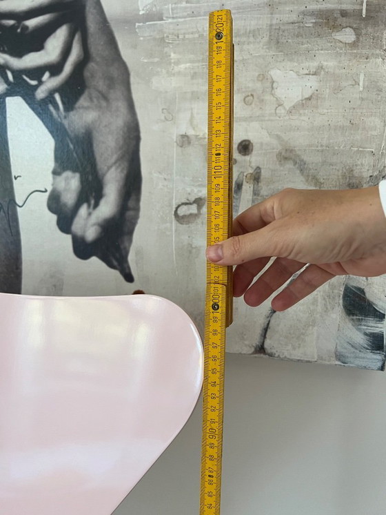 Image 1 of 2 Beautiful Design Icon Fritz Hansen barstools "SERIES 7", limited edition Cherry blossom