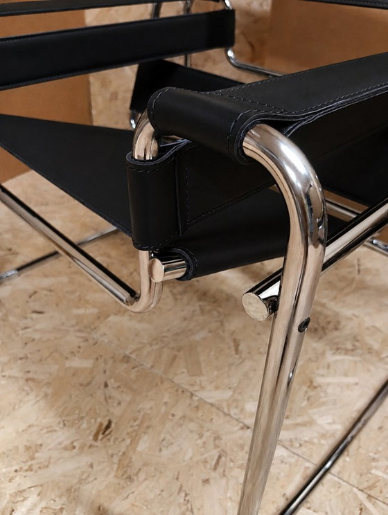 KNOLL Int. 2 Poltrone B3 WASSILY (NUOVE) acciaio inox e cuoio NERO, Pelle (foto 18 di 22)