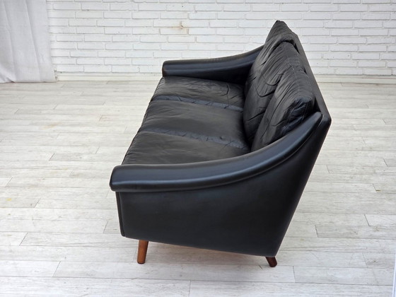 Image 1 of Jaren 60, Deens ontwerp van Aage Christensen, 3-zitsbank, leer.