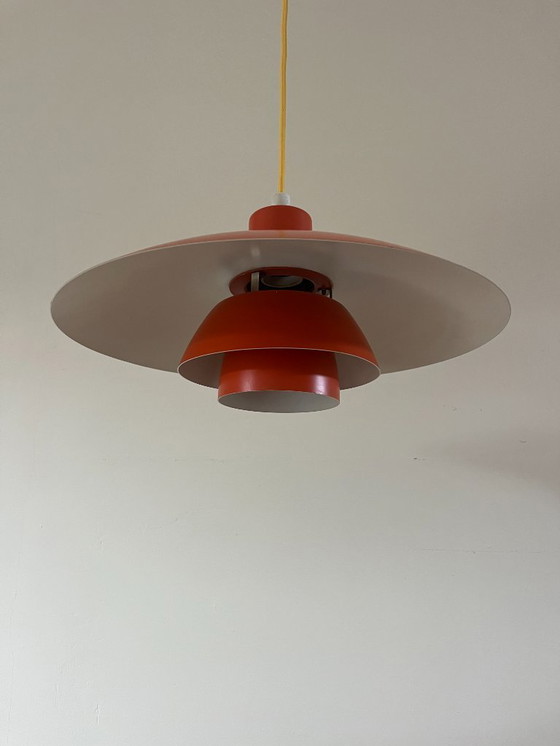 Image 1 of Vintage Louis Poulsen PH4/3 + reflector - Poul Henningsen - PH4 lamp