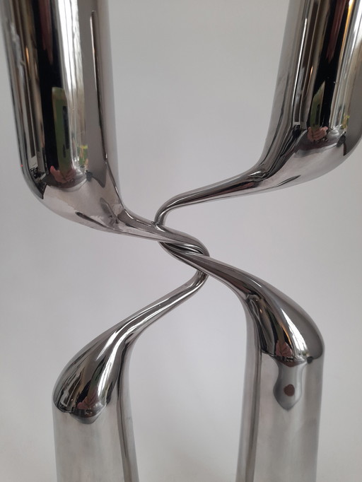 Een paar Tango-kandelaars van Mikaela Dörfel voor Menu