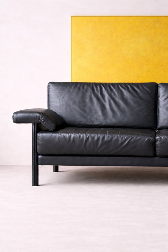 Image 1 of Canapé 2 places Artifort en cuir noir – Design néerlandais