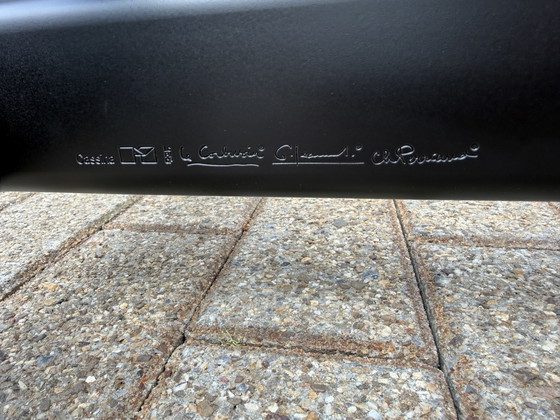 Image 1 of Cassina LC4 Le Corbusier d'origine, cuir de vachette, neuf dans sa boîte