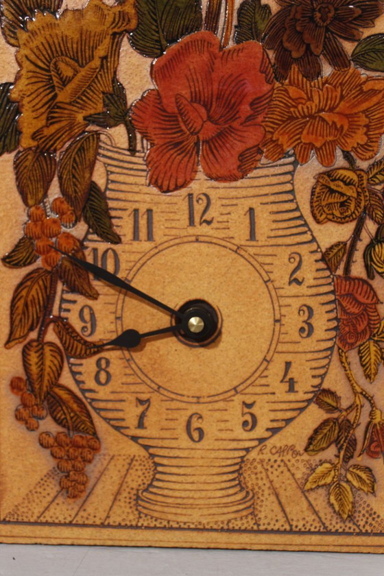 Image 1 of Roger Capron en Vallauris - Reloj de pared con jarrón y ramo de flores, Francia, década de 1970