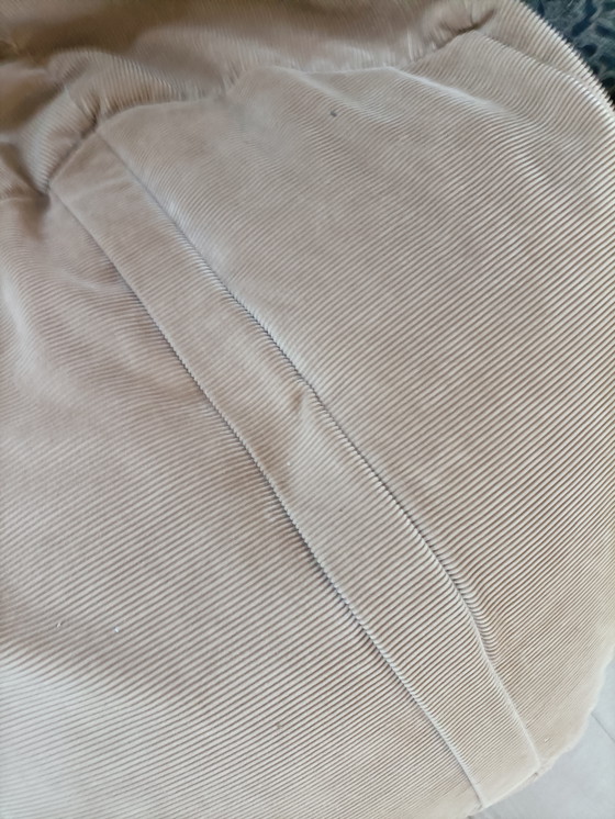 Image 1 of Precioso puf grande