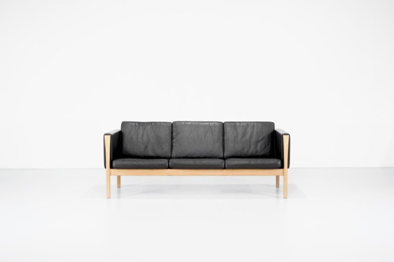 Image 1 of Sofa CH163 van Hans J. Wegner voor Carl Hansen & Son, Denemarken 1965