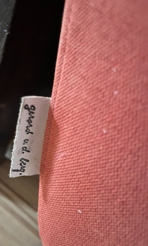 Canapé 2 places Gerard v.d. Berg, étiquette Siraï