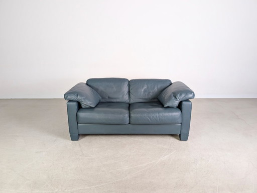 2 sofás De Sede DS 17 originales de dos plazas con diseño de cuero.