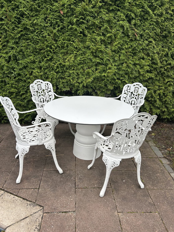 Image 1 of Mesa Moooi Container New Antiques Ø120 HPL blanca