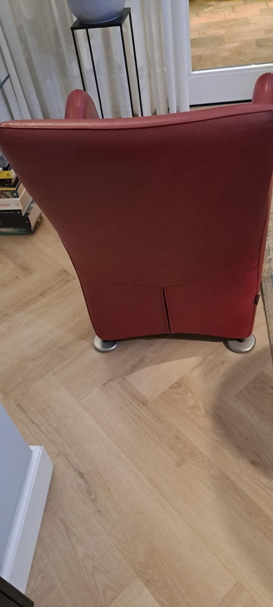 Image 1 of Montis Lodge Red