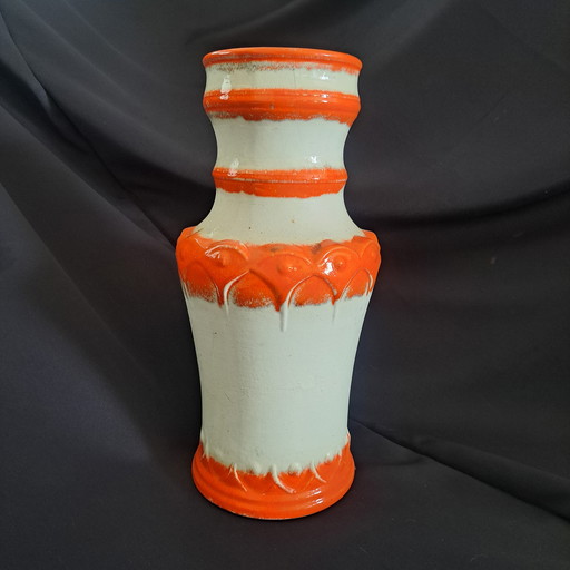 Vintage keramische vaas – oranje/wit – 40 cm hoog
