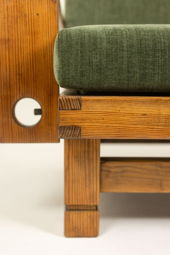 Image 1 of Een paar fauteuils in modernistische stijl, gemaakt van grenenhout. Jaren 60.
