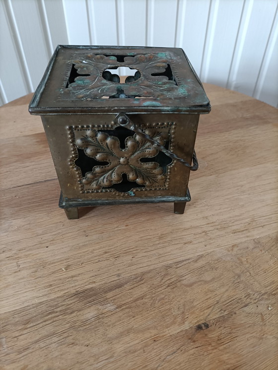 Image 1 of Antique Copper Heat Holder with Ornate Pressed Ornament - Complete with Fuel Tank"