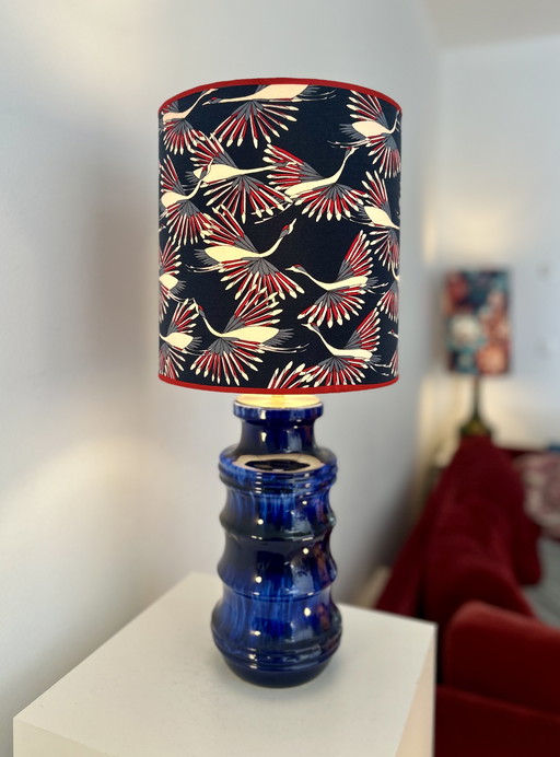 Large 1970s vase lamp with expressive glaze and typical pagoda shape