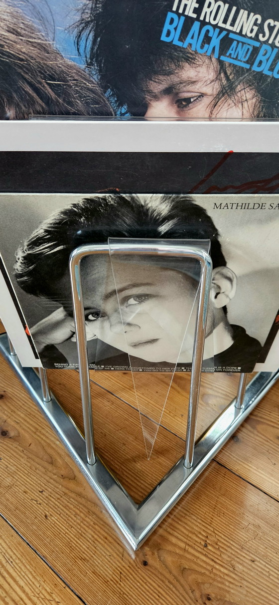 Image 1 of Le présentoir vintage pour magazines/disques vinyles a été conçu par Markus Börgens pour D-Tec.