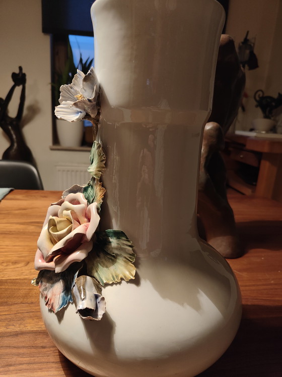 Image 1 of Große italienische Bassano-Vase – handgefertigt – florales Relief – 37,5 cm