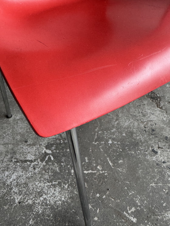 Image 1 of Paire de chaises "Maui" rouges Chaises par Vico Magistretti pour Kartell - Italian Design