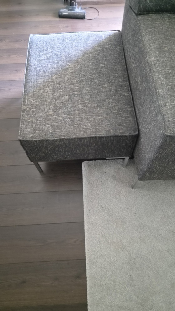 Design On Stock Bloq Stanton Antracite Divano a 2,5 posti + Pouf + Cuscini – Divani, Metal, Textile (photo 4 of 6)