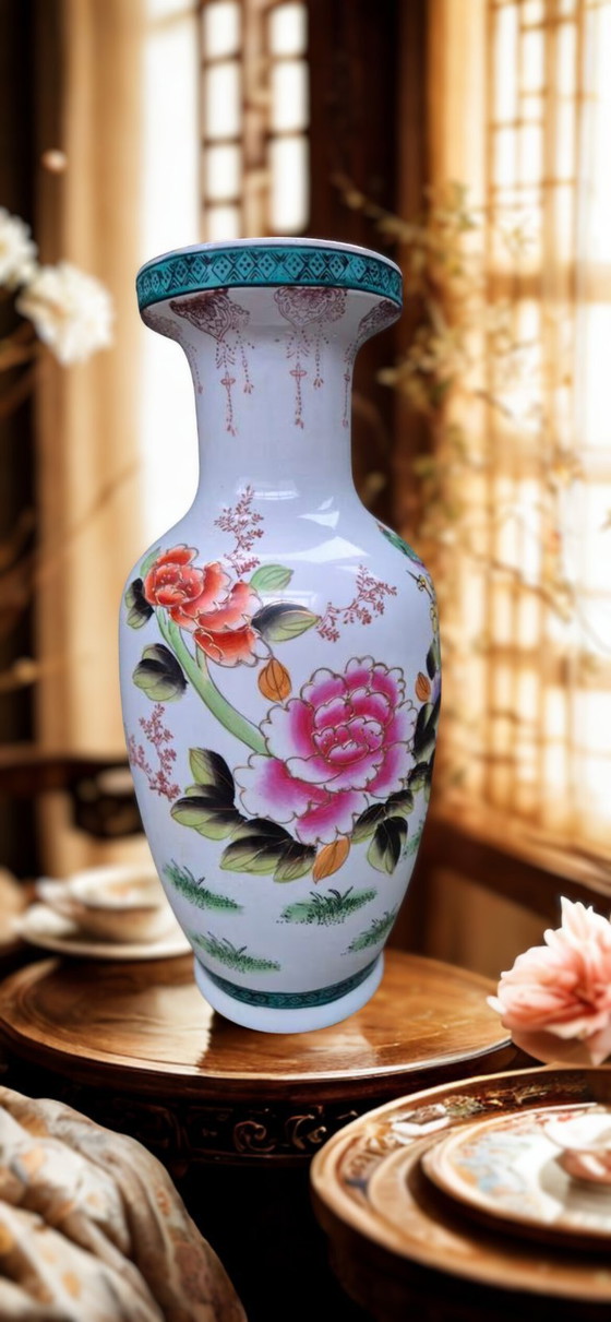 Image 1 of Stylish vintage Chinese porcelain vase with hand-painted flowers