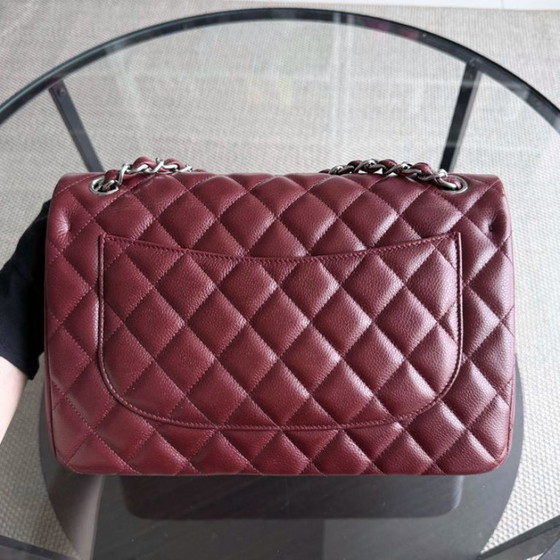 Image 1 of Chanel Classic Flap Jumbo - Caviar 30CM Dubbele klep, gewatteerd, bordeauxrood, zilverkleurige hardware