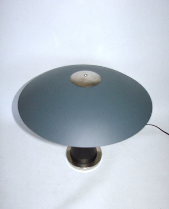 Image 1 of Une lampe de table classique des années 1960 dans le style "champignon".