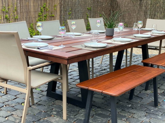 Image 1 of Tuintafel "Royal" 10-12P. Braziliaanse Walnoot - Ambacht